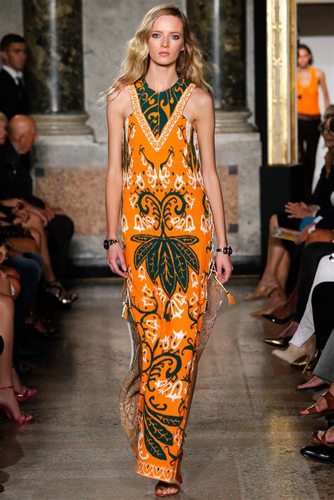 versace designs influenced by pucci|emilio pucci fashion designer.